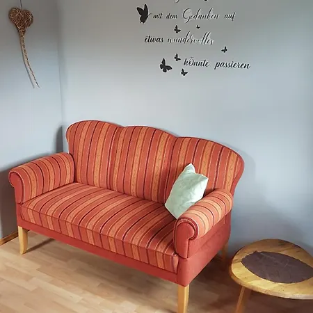 Kerstin In Strackholt Ostfriesland- Urlaub Apartment Grossefehn